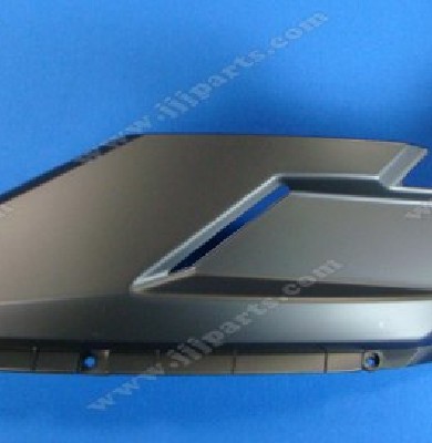 1540060460RIGTH CENTER COVER 150 F2