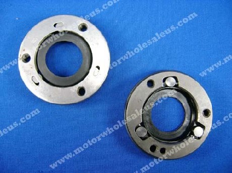 1269043903STARTER CLUTCH 02