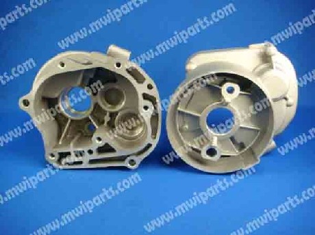 1290785570Transmission Casing 02