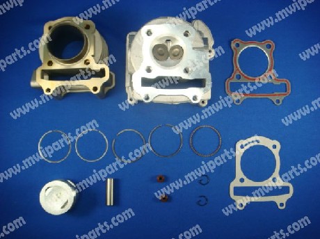 1310669740CYLINDER HEAD & JUG SET 01