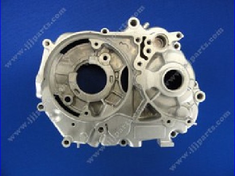 1399650707CRANKCASE COVER 01