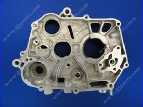 1399650879CRANKCASE COVER 02