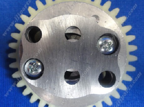 1541795773OIL PUMP 08