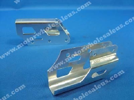 1269555818REAR CHAIN COVER 04-BRONCHO200