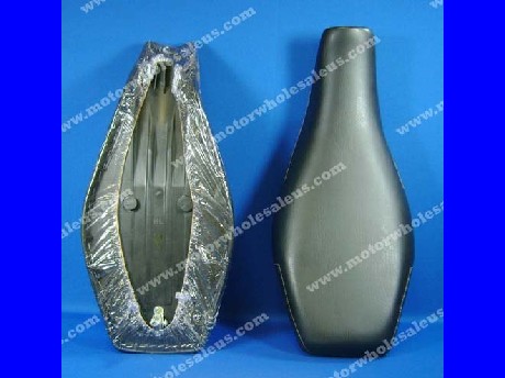 1269990551Seat38-Jaguar 125