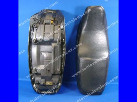 1269990591Seat41-Lifan 200