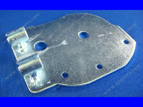 1473189689SHIFTER CABLE BRACKET 01